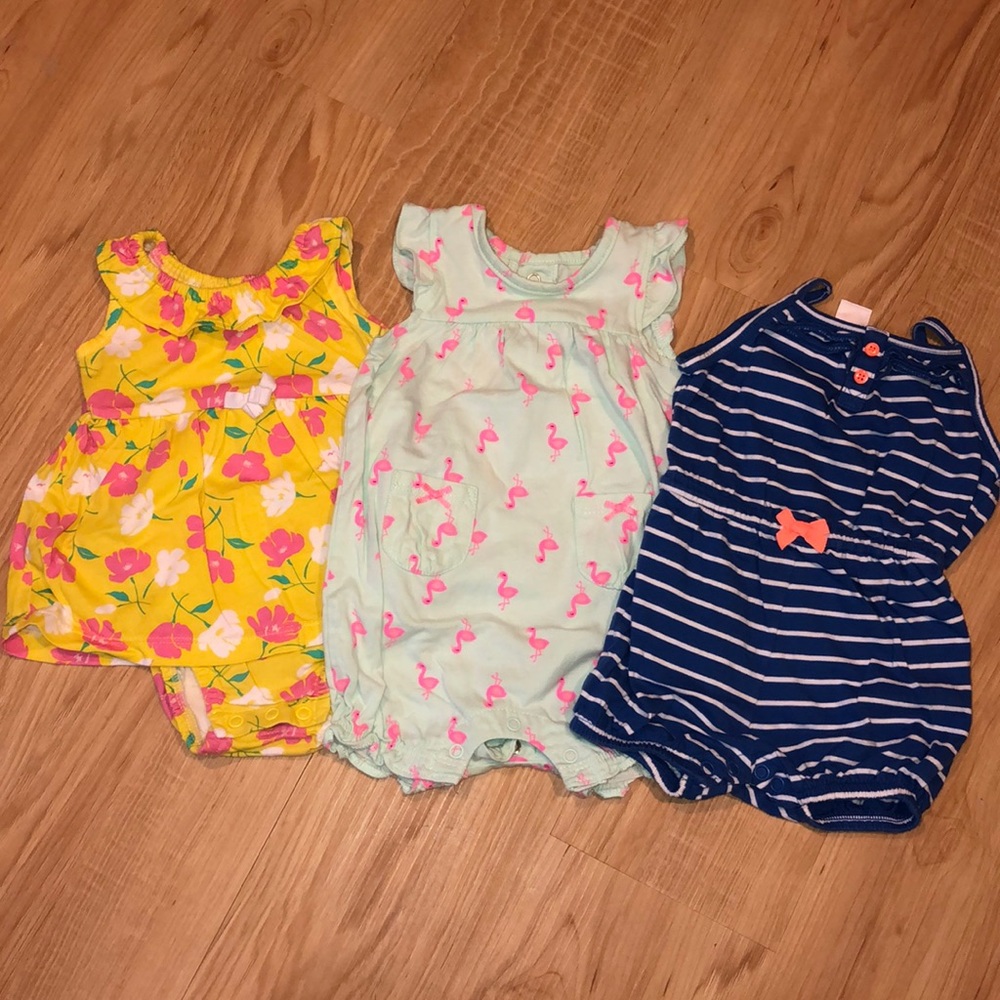 Carter’s Girl’s onesies 6 months